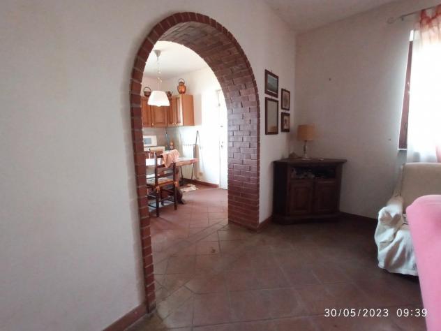 APPARTAMENTO INDIPENDENTE di 5 vani e di 90 mq (MASSAROSA) rif. 136 - Foto 18