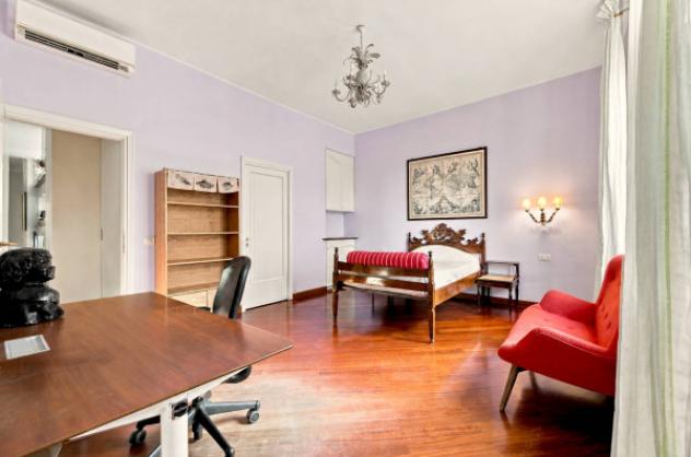 Appartamento di 230 m² con più di 5 locali e box auto in vendita a Milano - Foto 4