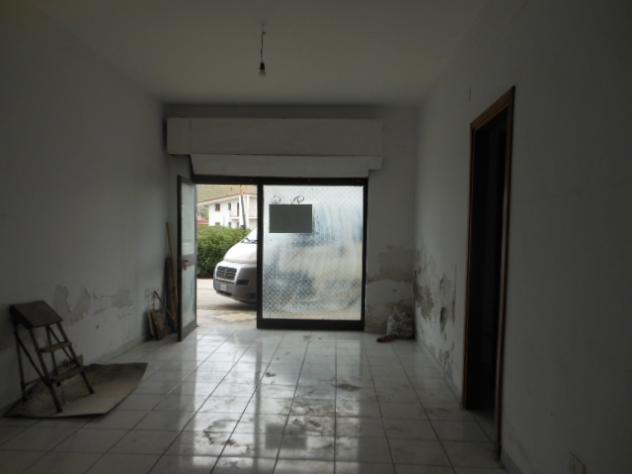 Vairano Patenora vendesi negozio 1 vani 120 Mq zona Vairano Scalo - Foto 3
