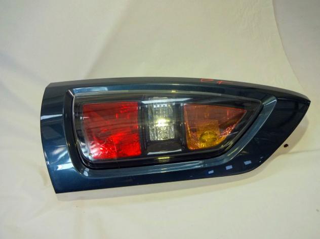 924202K010 FARO FANALE POSTERIORE DESTRO KIA SOUL 1.6 D 94KW 5M 5P (2009) RICAMBIO USATO