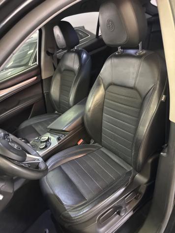 Alfa Romeo Stelvio 2.2 Turbodiesel 210 CV AT8 Q4 Executive - Foto 7