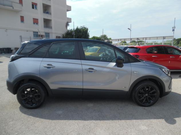 Opel Crossland 1.5 ECOTEC D 110 CV Design & Tech - Foto 8