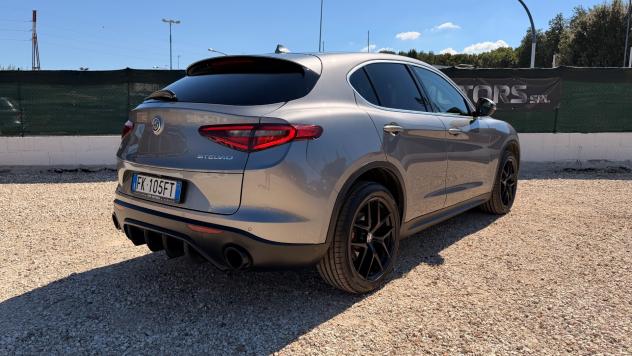 Alfa Romeo Stelvio 2.0 Turbo 280 CV AT8 Q4 First Edition - Foto 4