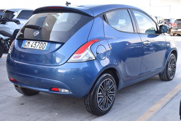 Lancia Ypsilon Ypsilon 1.0 firefly hybrid Gold s&s 70cv - Foto 4
