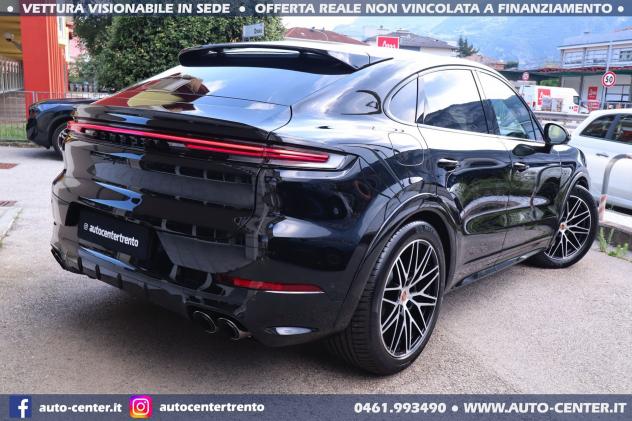 Porsche Cayenne Coupè 3.0 V6 Coupè E-Hybrid Black Edition Sport Design - Foto 3