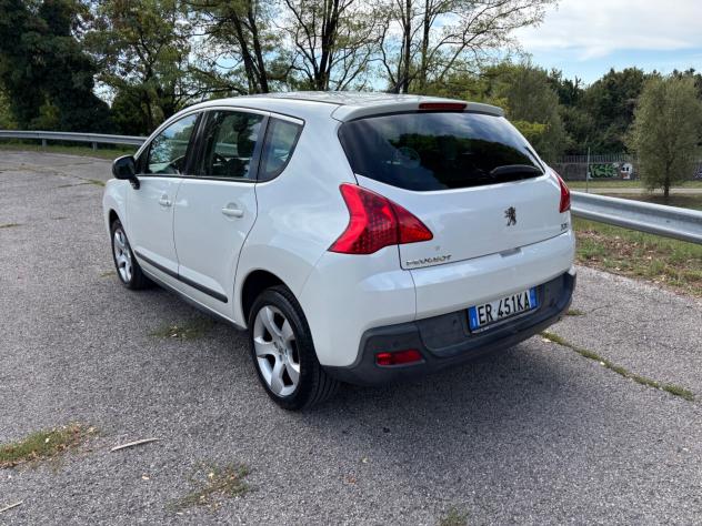 Peugeot 3008 2.0 HDi 114CV Business - Foto 6