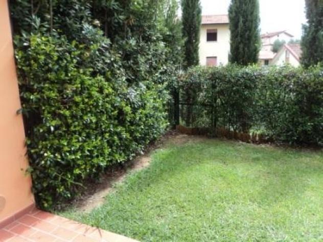 Elegante e panoramica villetta a schiera posta in posizione angolare. - Foto 4