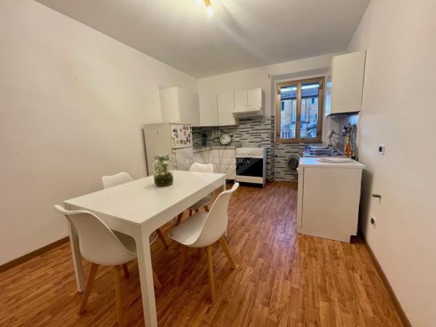APPARTAMENTO di 5 vani e di 87 mq (PIETRASANTA) rif. 016/V - Foto 6