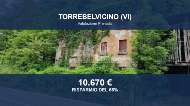 Immobile in asta di 439 m² con più di 5 locali e box auto in vendita a Torrebelvicino