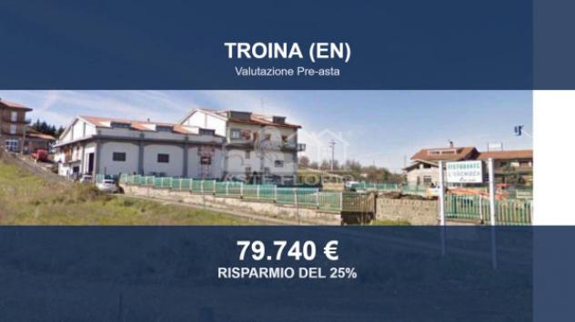 Immobile in asta di 80 m², box auto in vendita a Troina