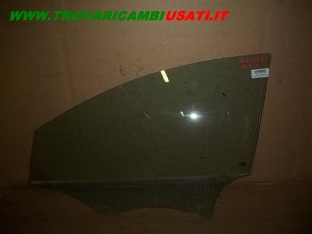 SCENDENTE PORTA ANT.S. SEAT IBIZA (6J) 5p / SC 3p  Vetri e Retrovisori  Cristalli  Cristalli porte  Cristal SEAT - IBIZA - 01-06-2008 - 01-04-2012
