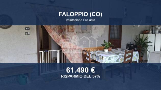 Immobile in asta di 239 m² con più di 5 locali in vendita a Faloppio