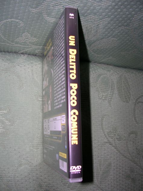 UN DELITTO POCO COMUNE - Foto 3