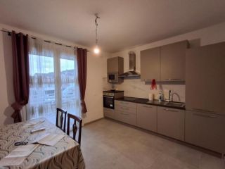 Appartamento in affitto a Capraia e Limite 80 mq  Rif: 1411030