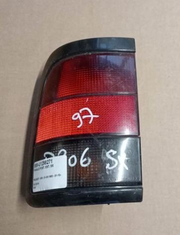 FANALE POST. EST. SX  999-U1298271 Parti elettriche  Fanaleria  Fanali  Fanale post. sx. PEUGEOT - 806 - 01-05-1995 - 01-10-2002