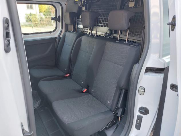 FIAT Doblò XL DOPPIA CABINA MOBILE 1.5 B-Hdi 102cv E6E / IVA esclusa - Foto 4