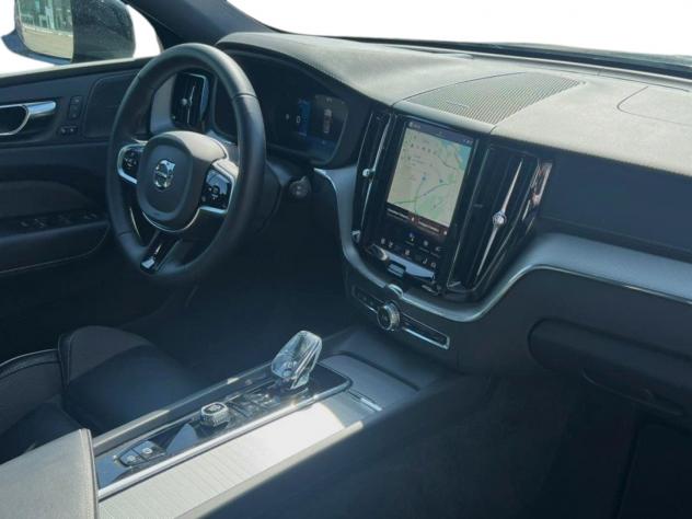 Volvo XC60 Recharge T6 253+145 CV Plug-in hybrid AWD Automatico Ultra Black Edition - Foto 9