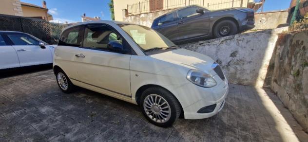 LANCIA LANCIA Ypsilon 2ª serie Ypsilon 1.3 MJT 75 CV Platinum - Foto 3