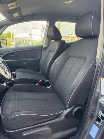 Kia Venga 1.4 CRDi 90CV WGT EX - Foto 10