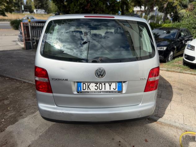 Volkswagen Touran 1.9 TDI 105CV DPF Trendline - Foto 9