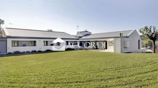 VILLA di 18 vani e di 700 mq (CONEGLIANO) rif. AM30G_23 - Foto 9