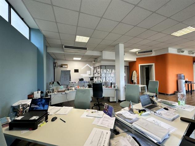 LUGO – ZONA STAZIONE | AMPIO IMMOBILE COMMERCIALE A REDDITO - Foto 8