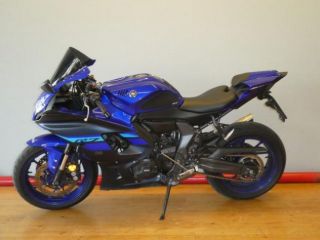YAMAHA YZF R7 2025 rif. 23987694