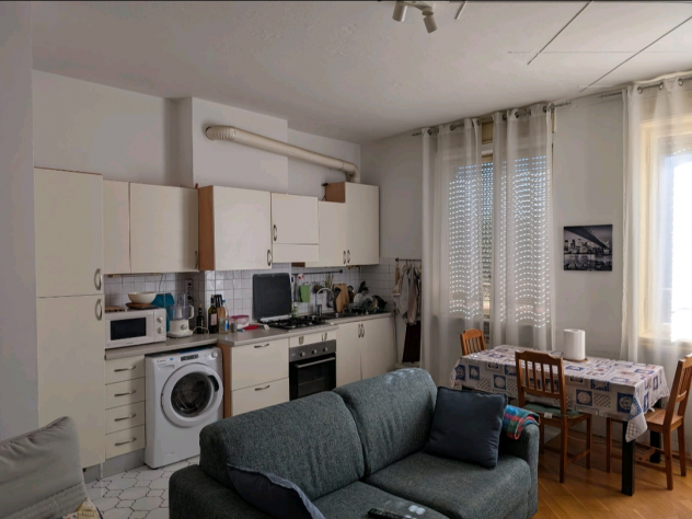SINGOLA ZONA LORETO-CENTRALE-CAIAZZO 600€ - SPESE INCLUSE - Foto 7