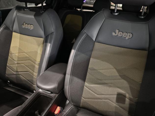 Jeep Avenger 1.2 Turbo Summit - Foto 10