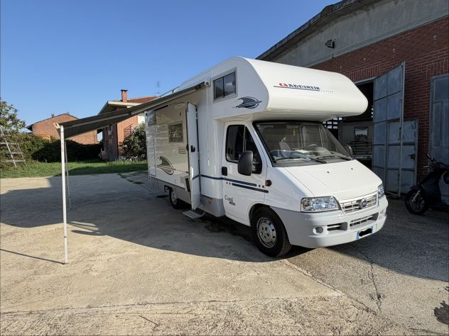 Camper Adria Mansardato 6 posti - Foto 3