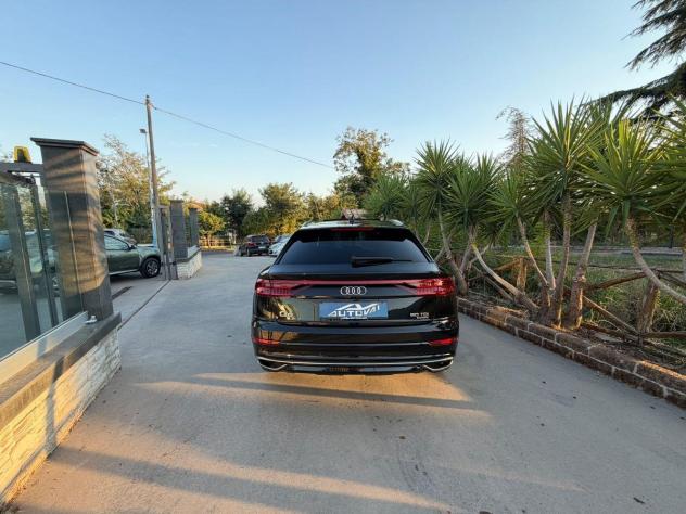 AUDI - Q8 - 50 TDI 286 CV quattro tiptronic Sport - Foto 5