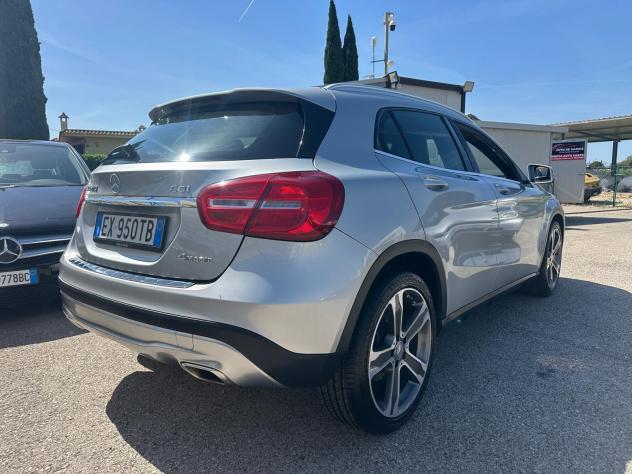 Mercedes GLA 220 4Matic Automatica - Foto 3