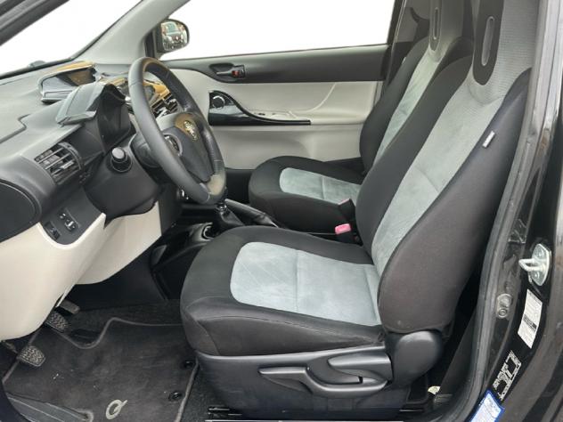 Toyota iQ 1.0 VVT-i Active - Foto 9