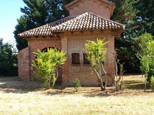 Villa Liberty d’epoca con parco secolare e residenza del custode - Foto 13