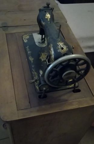 Macchina da cucire anno 1950 impellicciata noce - Foto 2