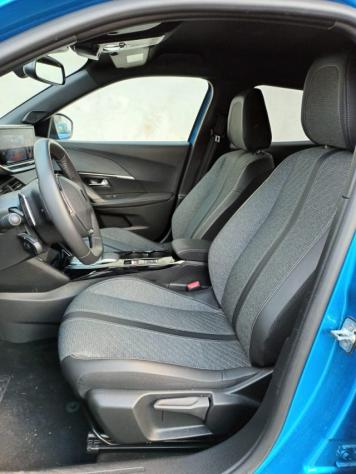 PEUGEOT 2008 1200 PURETECH ALLURE 130CV EAT8 CARPLAY NAV CAM rif. 24114444 - Foto 5