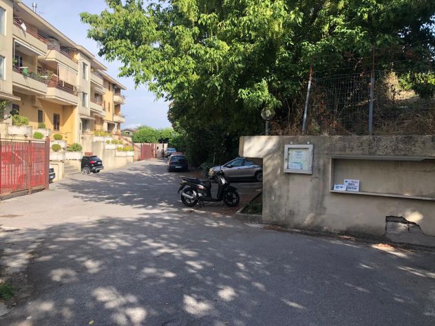 AMPIO GARAGE IN PARCO - Foto 4