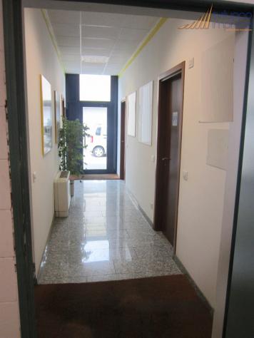 CAPANNONE CON UFFICI VICINANZE AUTOSTRADE IN AFFITTO A CINISELLO B.MO - Foto 9
