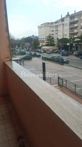 NOBILE APPARTAMENTO UBICATO IN PARCO VICINO IPPODROMO - Foto 6