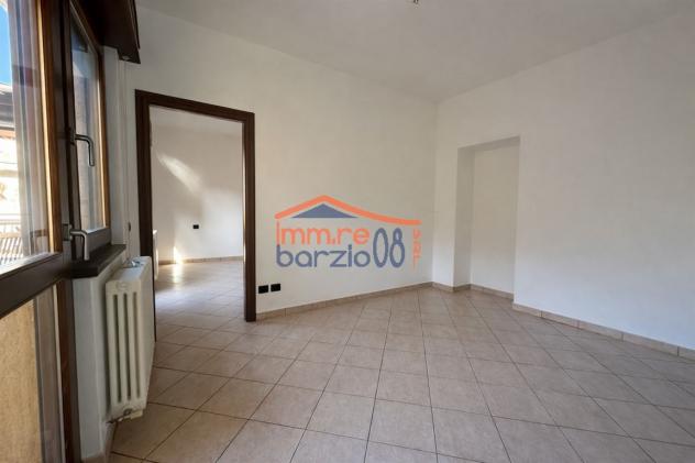 BILOCALE RISTRUTTURATO CON BALCONI - INTROBIO - Foto 4