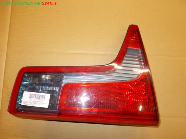 FANALE POST. PARTE INT. S. CITROEN C5 (X3) Parti elettriche Fanaleria Fanali Fanale post. sx. CITROEN - C5 - 01-10-2004 - 01-04-2008