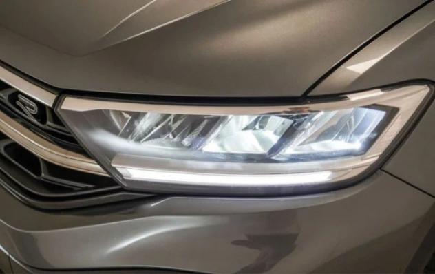 Volkswagen T-Roc 1.0 TSI R-Line - Foto 8