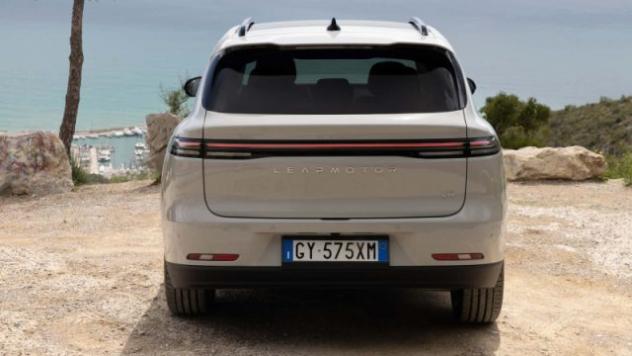 LEAPMOTOR C10 REEV 158kW Design rif. 23255545 - Foto 5