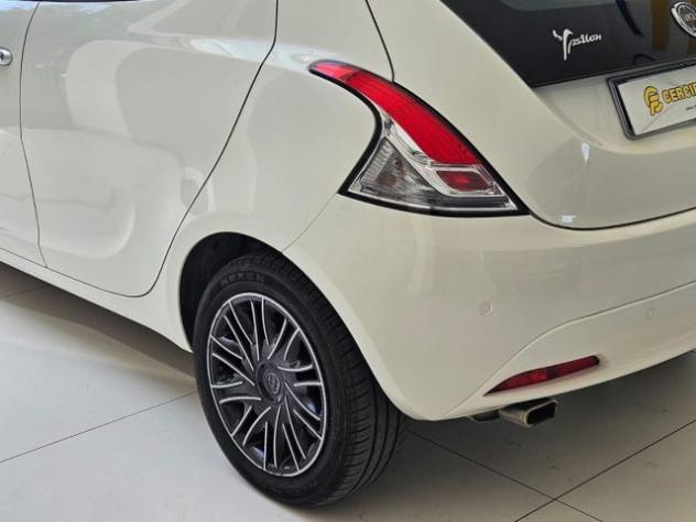 LANCIA Ypsilon 1.2 69 CV 5 porte GPL Ecochic Gold da €110,00 rif. 23929848 - Foto 5