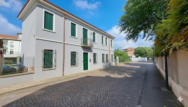 Singola in vendita a Rovigo