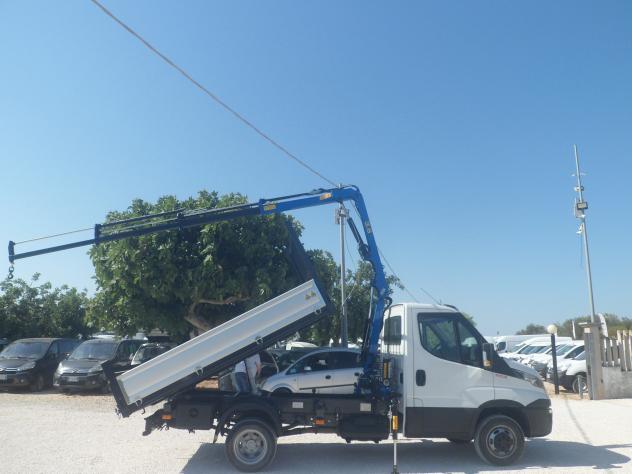 Iveco Daily 35c18 ribaltabile con gru nuovi - Foto 4