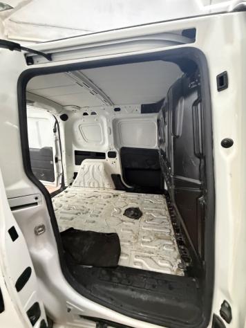 Fiat Doblo Dobl1.3 MJT PC-TN Cargo Lamierato - Foto 9