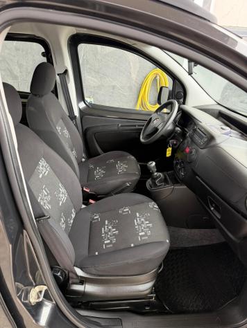 Fiat Qubo 1.4 8V 77 CV Dynamic Natural Power - Foto 8
