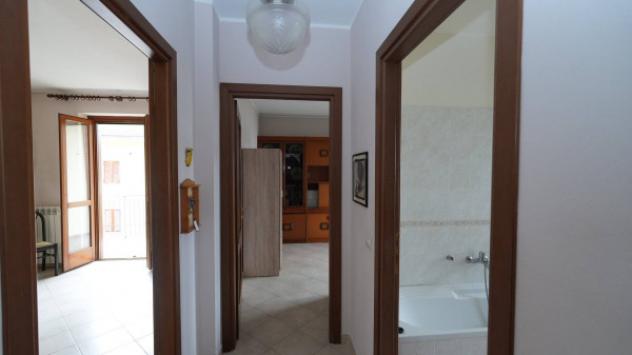 Appartamento di 104 m² con 3 locali e box auto in vendita a Crescentino - Foto 8