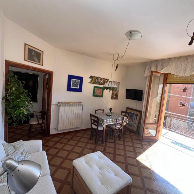 Appartamento in vendita -- Pitigliano (GR), zona nuova
In una tranquilla e comoda zona residenziale di Pitigliano, proponiamo in vendita un appartame - Foto 9